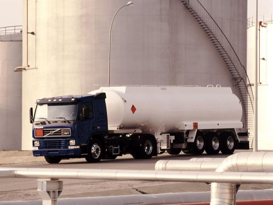  Volvo FM10 4x2 1998 года  (фото 3 из 7)